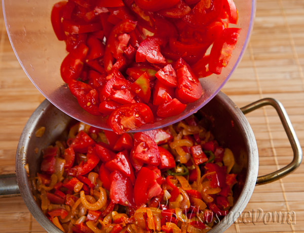 добавляем помидоры