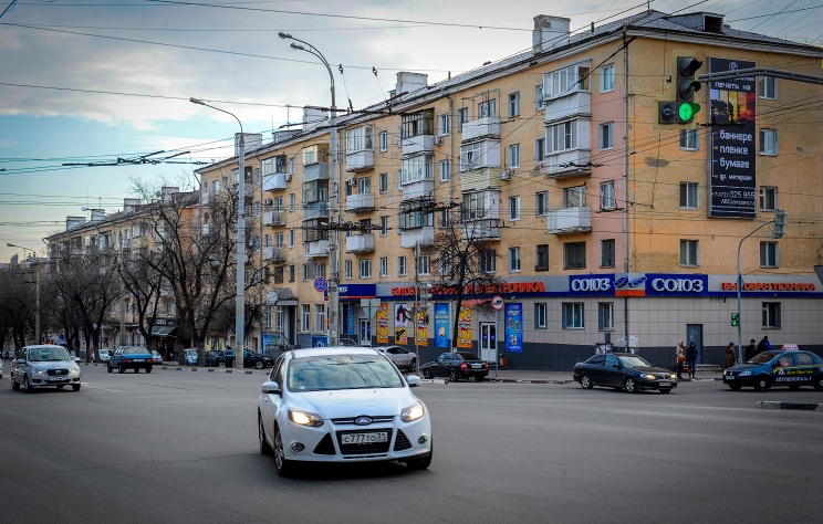 ID: 10632279 Дата съемки: 23.03.2015 Описание: Россия. Белгород. На пересечении проспекта Славы и проспекта Богдана Хмельницкого. Александр Рюмин/ТАСС