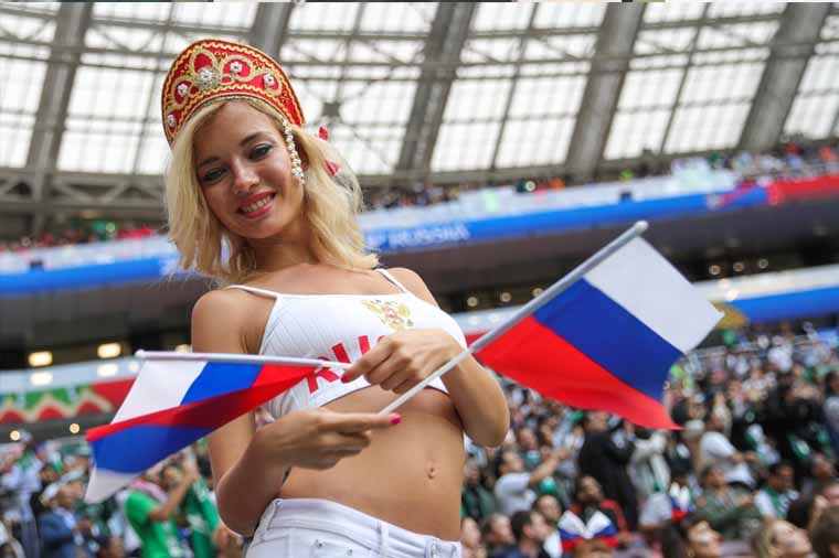 Идите вы на х...со своим "Сексизмом"! ФИФА просит не показывать красивых девушек на футболе!!! Идите вы на х...со своим "Сексизмом"! ФИФА просит не показывать красивых девушек на футболе!!!