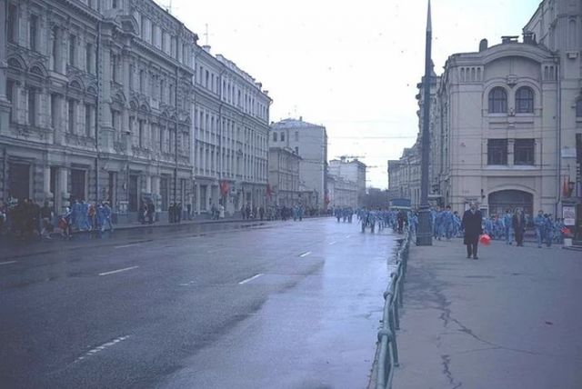 Москва в преддверии 1 мая 1982 года. Москва в преддверии 1 мая 1982 года.