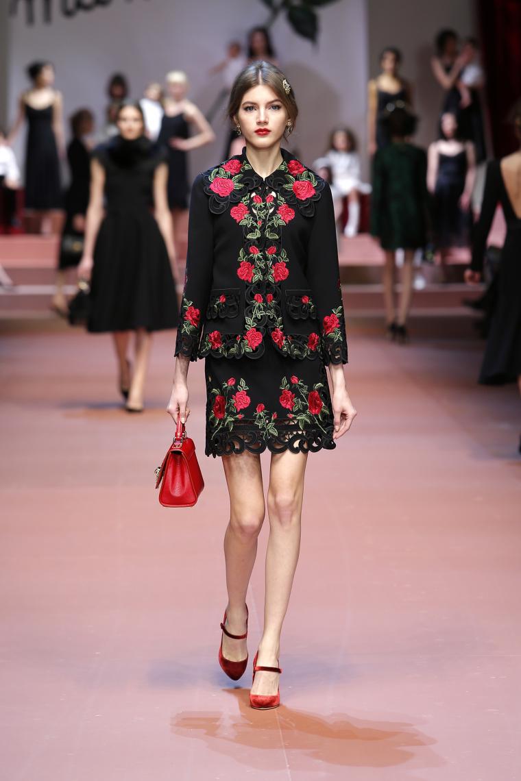 Dolce & Gabbana Осень-Зима 2015-2016. Нет слов, это просто надо видеть... Dolce & Gabbana Осень-Зима 2015-2016. Нет слов, это просто надо видеть...