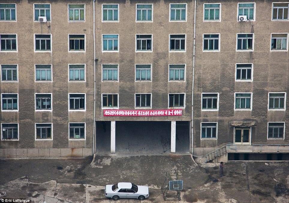 Запрещенные фотографии — Северная Корея, снятая скрытой камерой