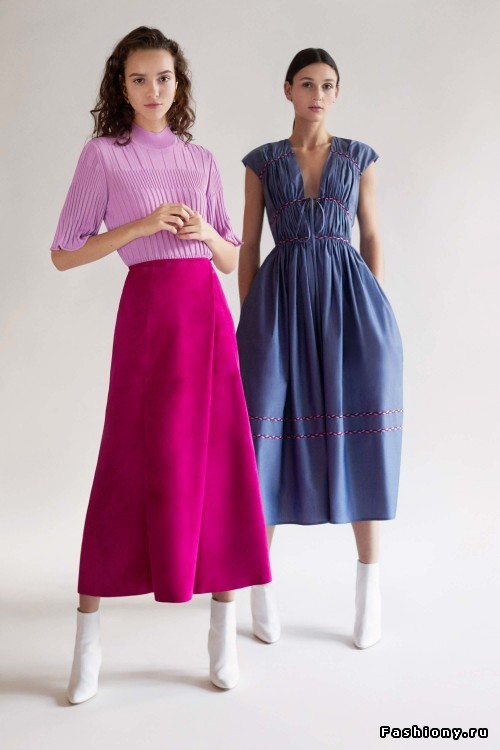 Элегантность и женственность в коллекции Carolina Herrera pre-fall 2018 Элегантность и женственность в коллекции Carolina Herrera pre-fall 2018
