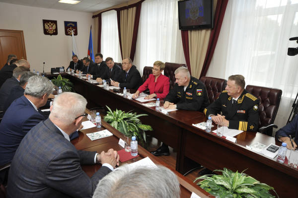 Марина Ковтун встретилась с делегацией комитета Совета Федерации