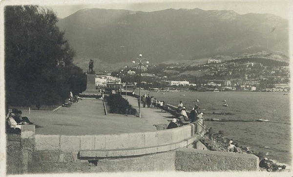 Фото: Ялта, набережная. 1939 год