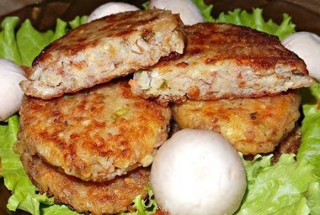 Гречневые котлеты с сыром и луком.