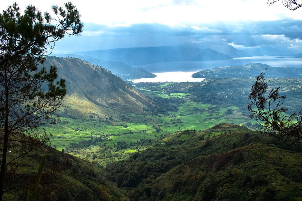 6. Озеро Табо в Северной Суматре просто великолепно индонезия, красота, места, пейзаж, путешествия