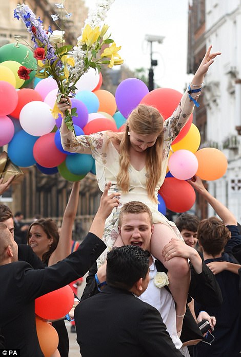 Chivalrous male students came to the aid of their female friends whose feet were no doubt throbbing from nine hours in heels