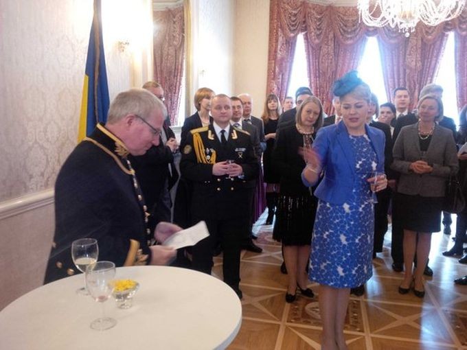 Посол Украины шокировала английскую королеву Елизавету II