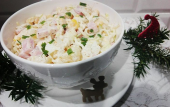 Новогодний салат с ананасом