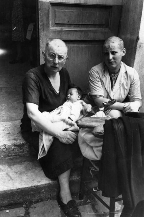 В Норвегии таких девушек было около 15 тысяч, и пять тысяч, родивших детей от немцев, были осуждены на полтора года принудительного труда, а почти всех детей с подачи правительства объявили умственно неполноценными и отправили в дома для душевнобольных, где они содержались вплоть до 60–х годов.