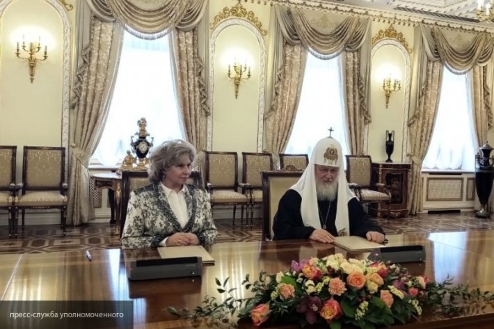 Москалькова подписала соглашение с РПЦ Москалькова подписала соглашение с РПЦ