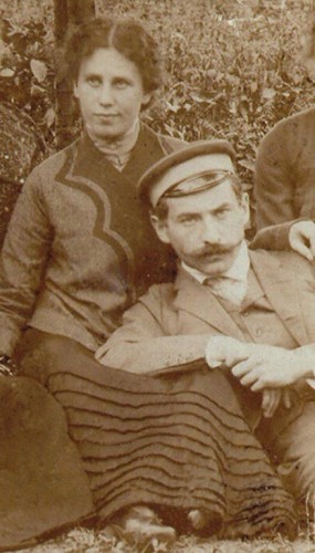 Родители Ирены — 17-летняя Янина и 24-летний Станистлав, 1902 год