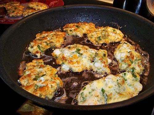 Куриные блинчики с сыром на кефире Куриные блинчики с сыром на кефире