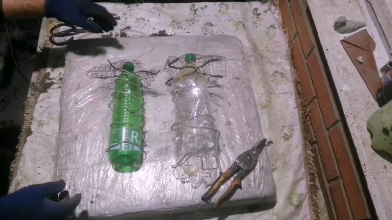 Красивые грибочки для сада из пластиковой бутылки и цемента