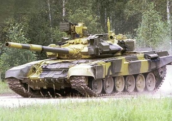 Опубликовано видео погони танка Т-90 ВС Сирии за террористами ИГ