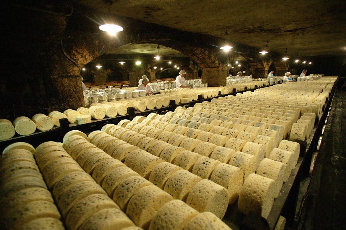 Рокфор(-Roquefort) - аристократ голубых кровей Рокфор(-Roquefort) - аристократ голубых кровей (39 фото)