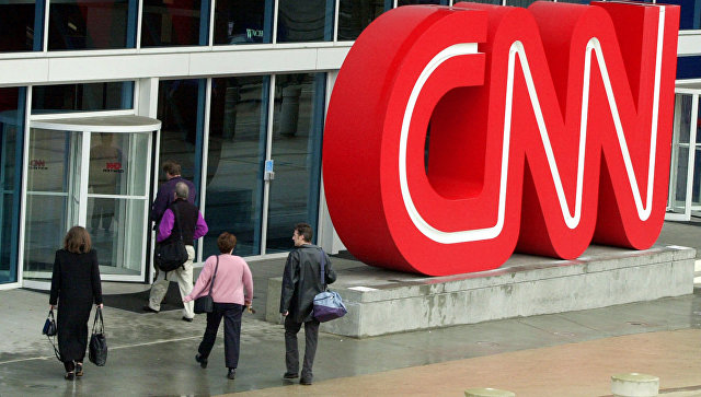 Продюсер CNN назвал американских избирателей "тупыми как пробка"