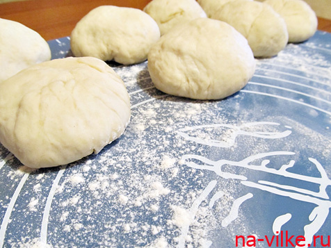 Формируем булочки