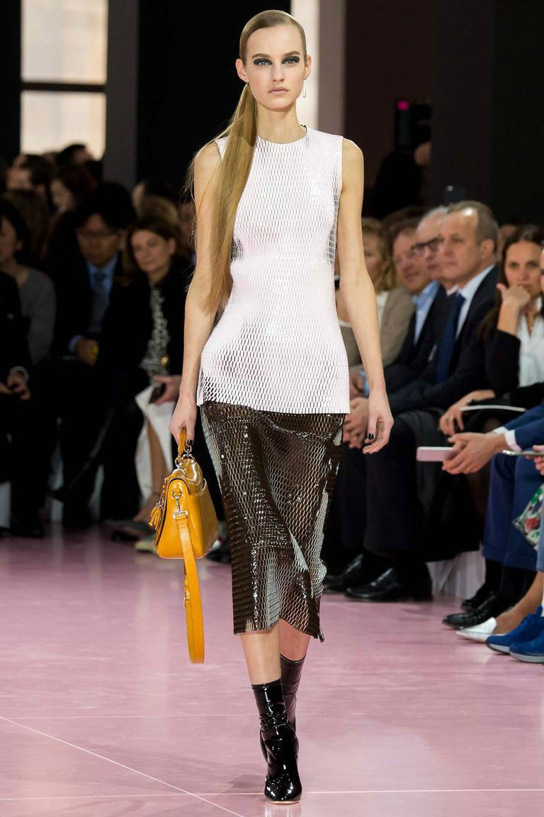 CHRISTIAN DIOR ОСЕНЬ-ЗИМА 2015/2016 CHRISTIAN DIOR ОСЕНЬ-ЗИМА 2015/2016