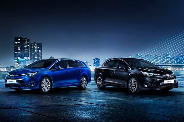 Toyota рассказала о моторной гамме обновленного Avensis