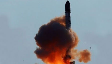 Баллистическая ракета «Сармат»: новая «Кузькина мать» остудит любые планы США