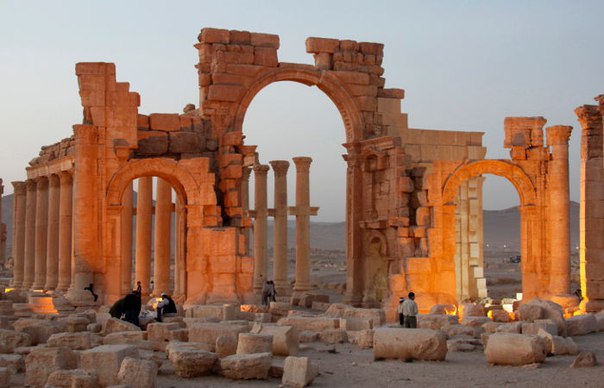 Боевики ИГИЛ взорвали памятник архитектуры