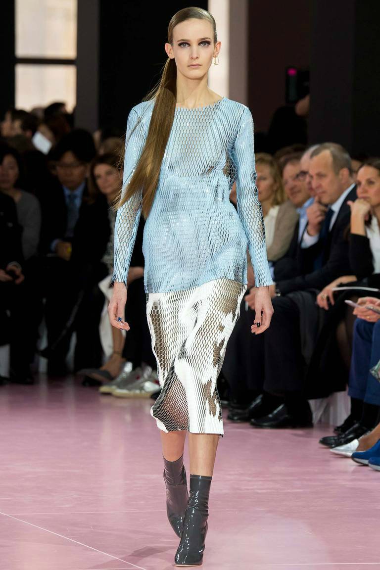 CHRISTIAN DIOR ОСЕНЬ-ЗИМА 2015/2016 CHRISTIAN DIOR ОСЕНЬ-ЗИМА 2015/2016