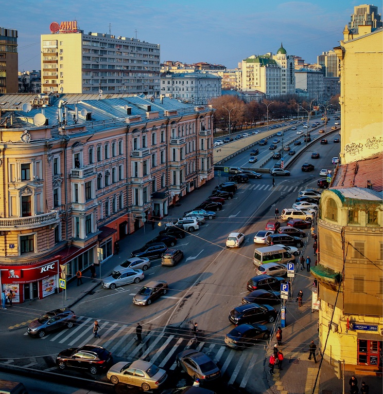 ID: 10632255 Дата съемки: 02.04.2015 Описание: Россия. Москва. Вид на Садовую-Триумфальную улицу. Михаил Почуев/ТАСС
