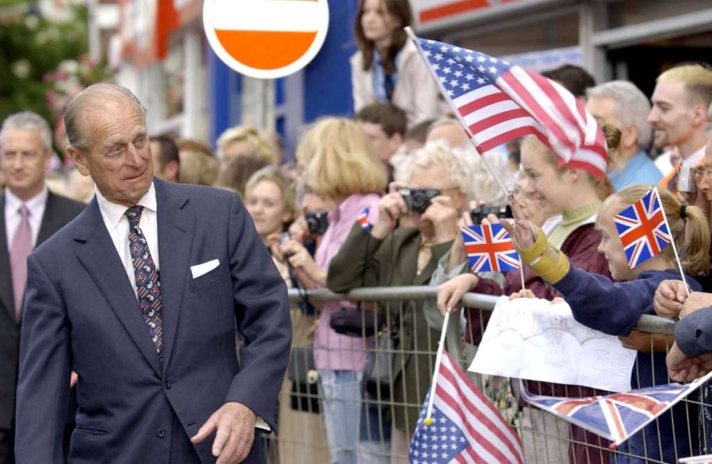 Забавные фотографии королевской семьи-1