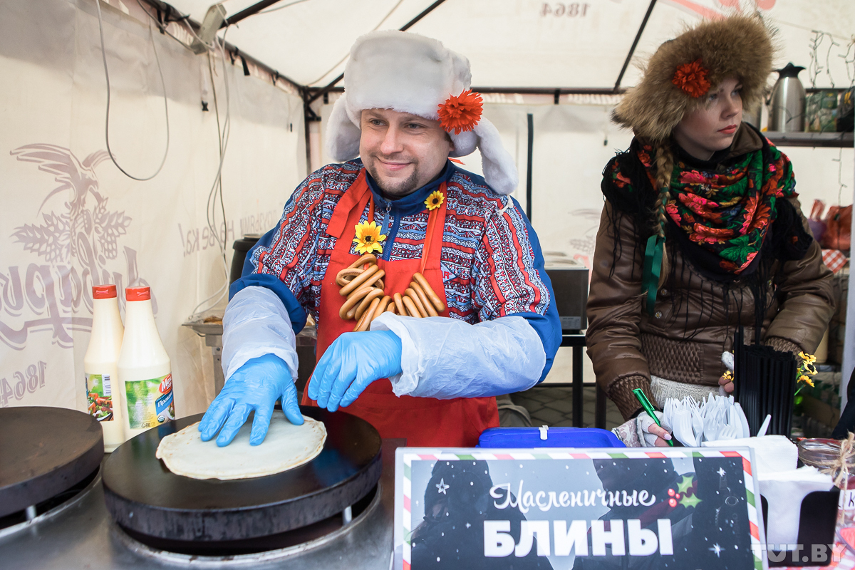 Булочка со вкусом рассольника. Как горожане дегустировали белорусские блюда на Масленице Булочка со вкусом рассольника. Как горожане дегустировали белорусские блюда на Масленице