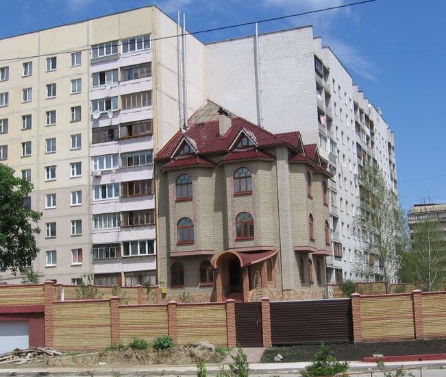 Удивительный самострой Удивительный самострой маразм, стройка, самострой