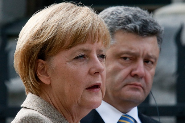 Плевать на Меркель: У Порошенко открыто заявили об отказе от Минских соглашений Плевать на Меркель: У Порошенко открыто заявили об отказе от Минских соглашений