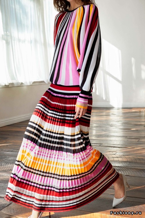 Элегантность и женственность в коллекции Carolina Herrera pre-fall 2018 Элегантность и женственность в коллекции Carolina Herrera pre-fall 2018