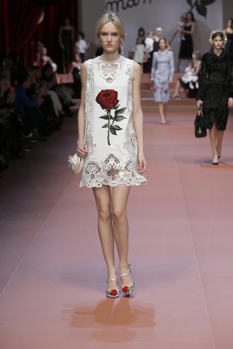 Dolce & Gabbana Осень-Зима 2015-2016. Нет слов, это просто надо видеть... Dolce & Gabbana Осень-Зима 2015-2016. Нет слов, это просто надо видеть...
