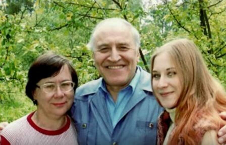 Николай Николаевич Дроздов с женой Татьяной Петровной и дочерью Еленой.