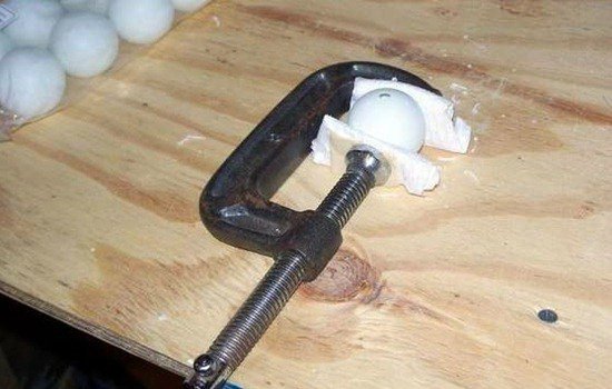 Новогодняя гирлянда из теннисных мячиков : мастер-класс Новогодняя гирлянда из теннисных мячиков : мастер-класс