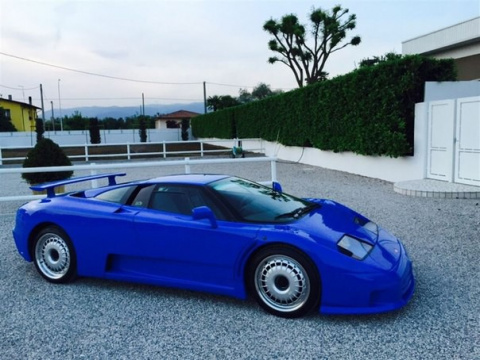 Редчайший Bugatti EB110 GT за $1,8 млн