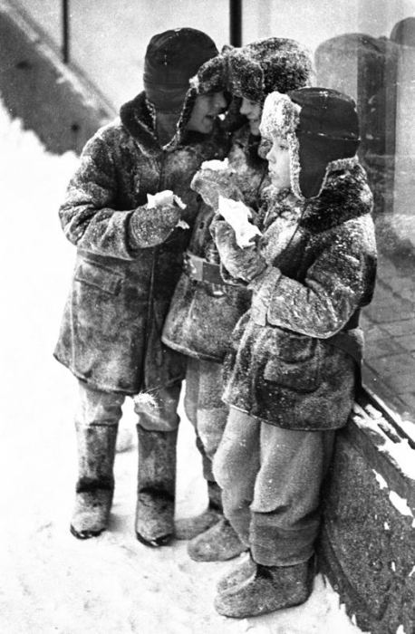 Подборка фотографий простых советских детей (35 фото)