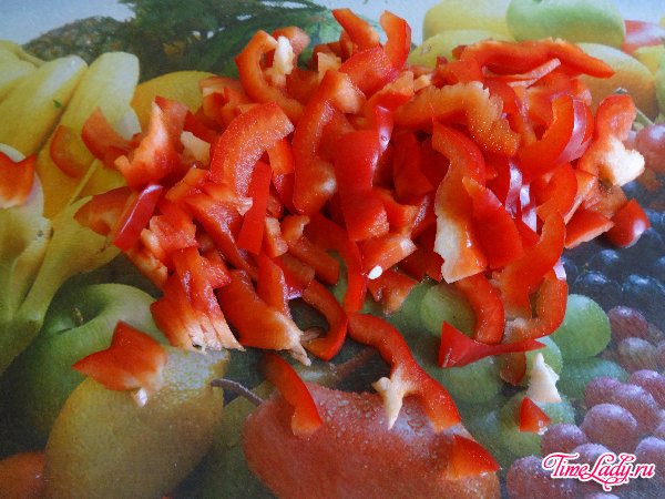 Спагетти с шампиньонами и овощами Спагетти с шампиньонами и овощами.