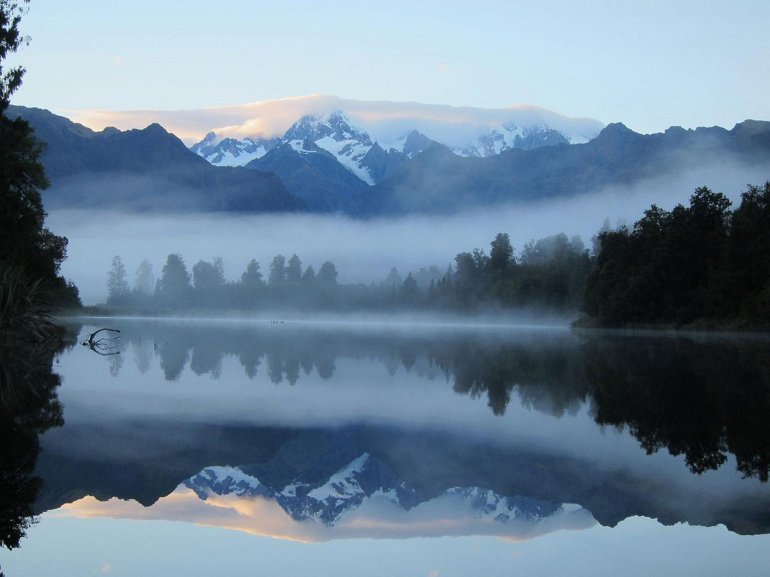 Озеро Мэтисон в Новой Зеландии