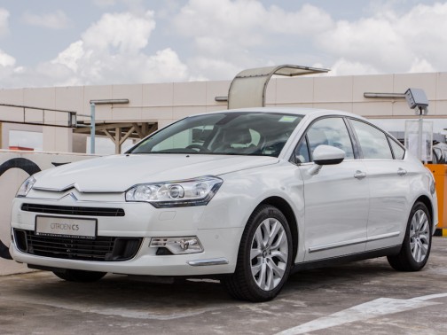 http://i.i-sgcm.com/new_cars/cars/10969/10969_g1.jpg