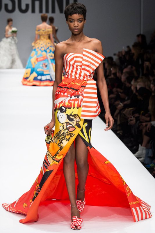Неделя моды в Нью Йорке: Moschino осень-зима 2014/2015 Неделя моды в Нью Йорке: Moschino осень-зима 2014/2015