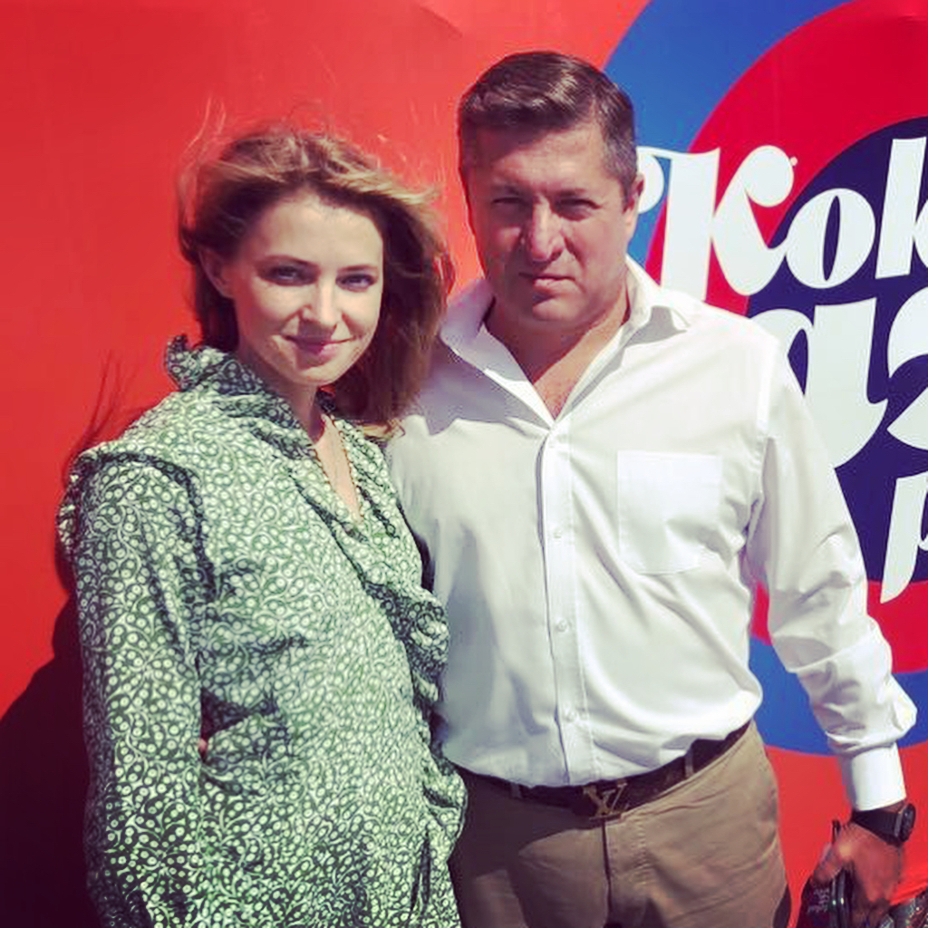 Поклонская решила больше не скрывать своего мужа Поклонская решила больше не скрывать своего мужа
