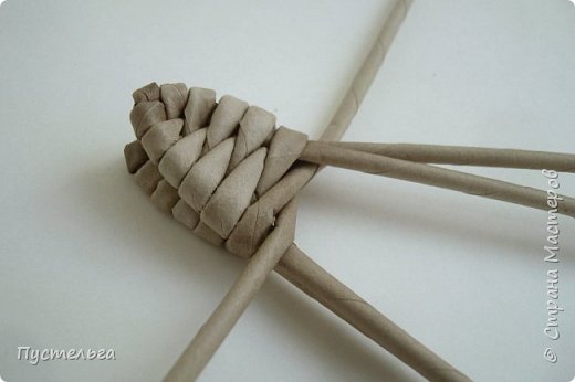 ПЛЕТЕНИЕ ИЗ ГАЗЕТ ЯЩЕРКИ