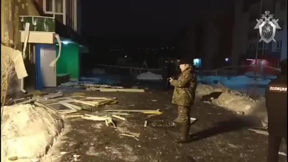 Видео с места, где произошел хлопок газа в жилом доме в Тюмени