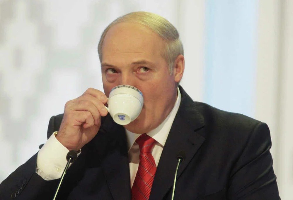 Лукашенко окончательно выпал из реальности