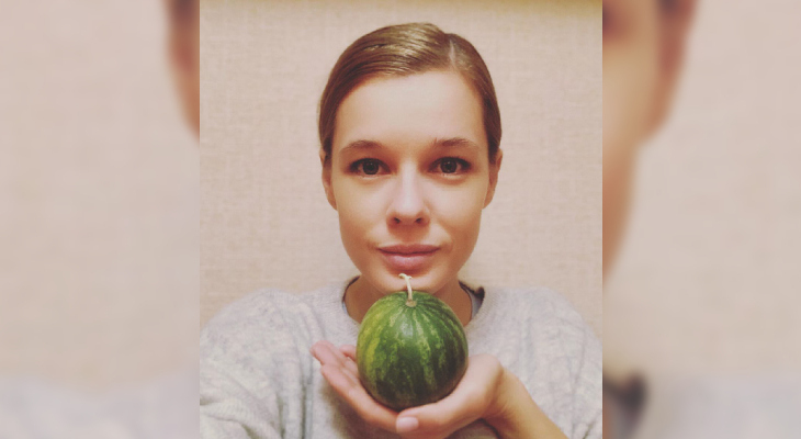 «Доила соседскую козу и собирала колорадских жуков»: Екатерина Шпица о своем детстве «Доила соседскую козу и собирала колорадских жуков»: Екатерина Шпица о своем детстве