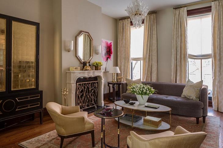 Stylish-golden-accents-give-the-living-room-a-touch-of-majestic-allure