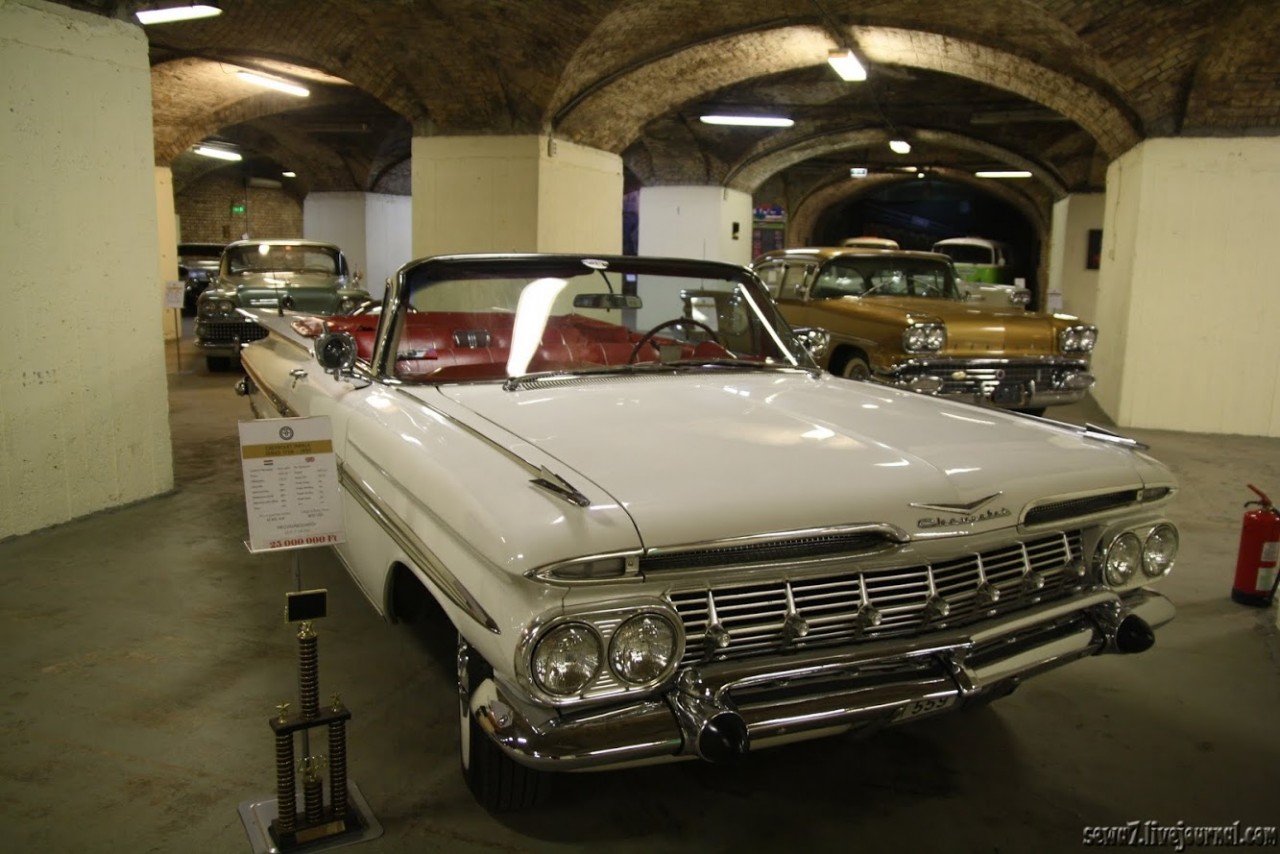 1959 Chevrolet Impala series 1700 кабриолет автомузей, будапешт, венгрия, музей, олдтаймер, ретро автомобили